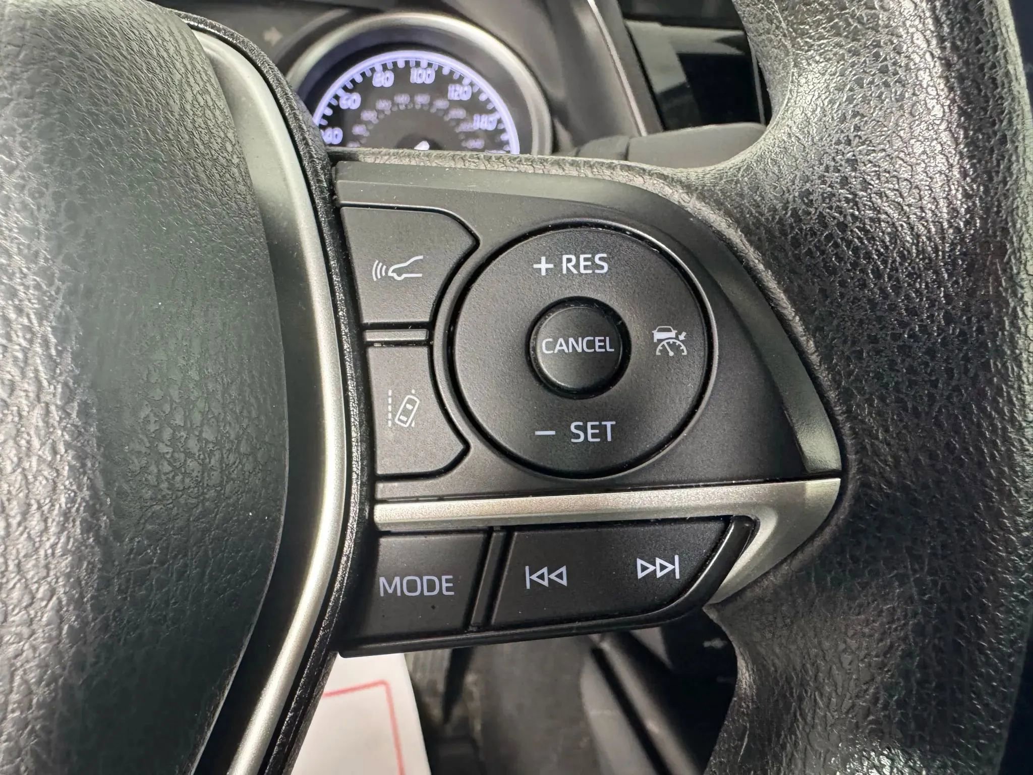 Used 2021 Toyota Camry LE image 16