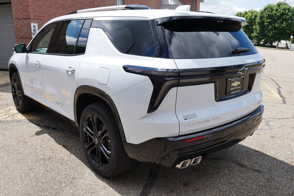 New 2026 Chevrolet Traverse High Country w/ LPO, Floor Liner Package AWD/4WD image 5