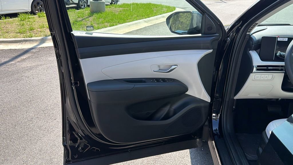 New 2026 Hyundai Tucson SEL image 11