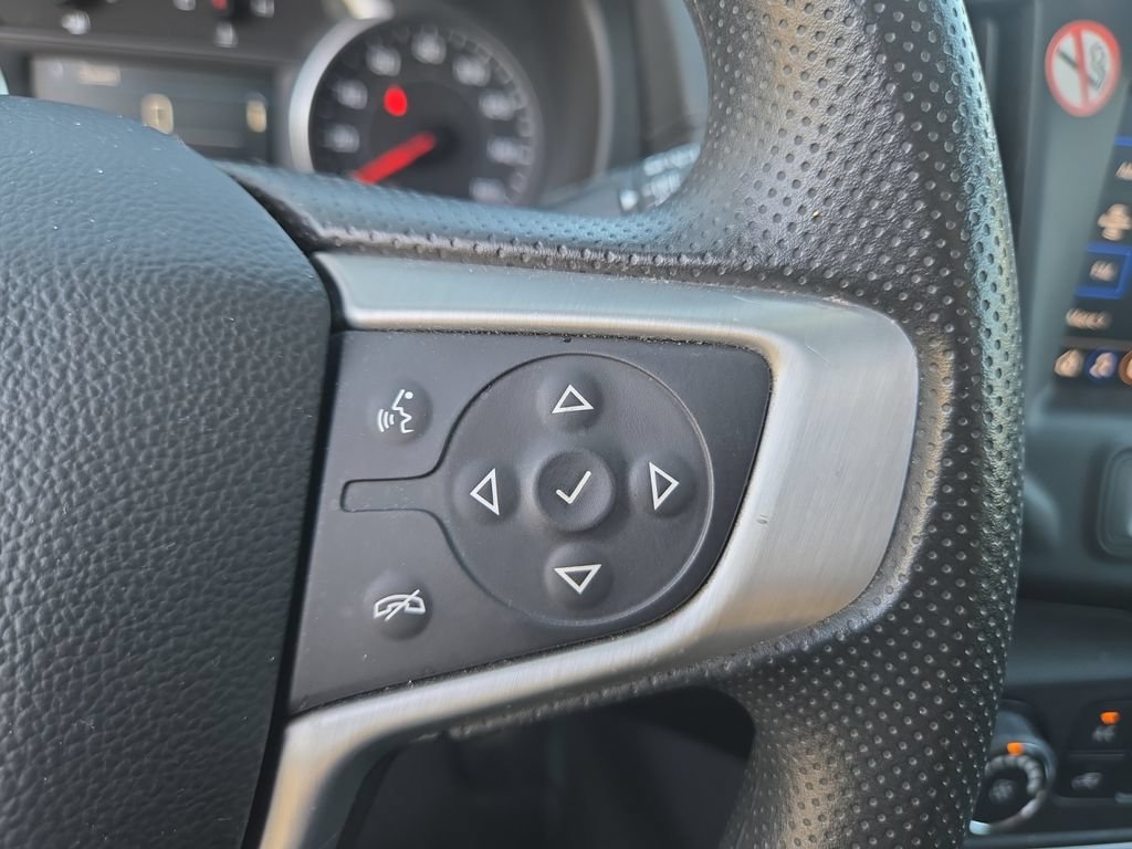 Used 2024 GMC Terrain SLE FWD image 30