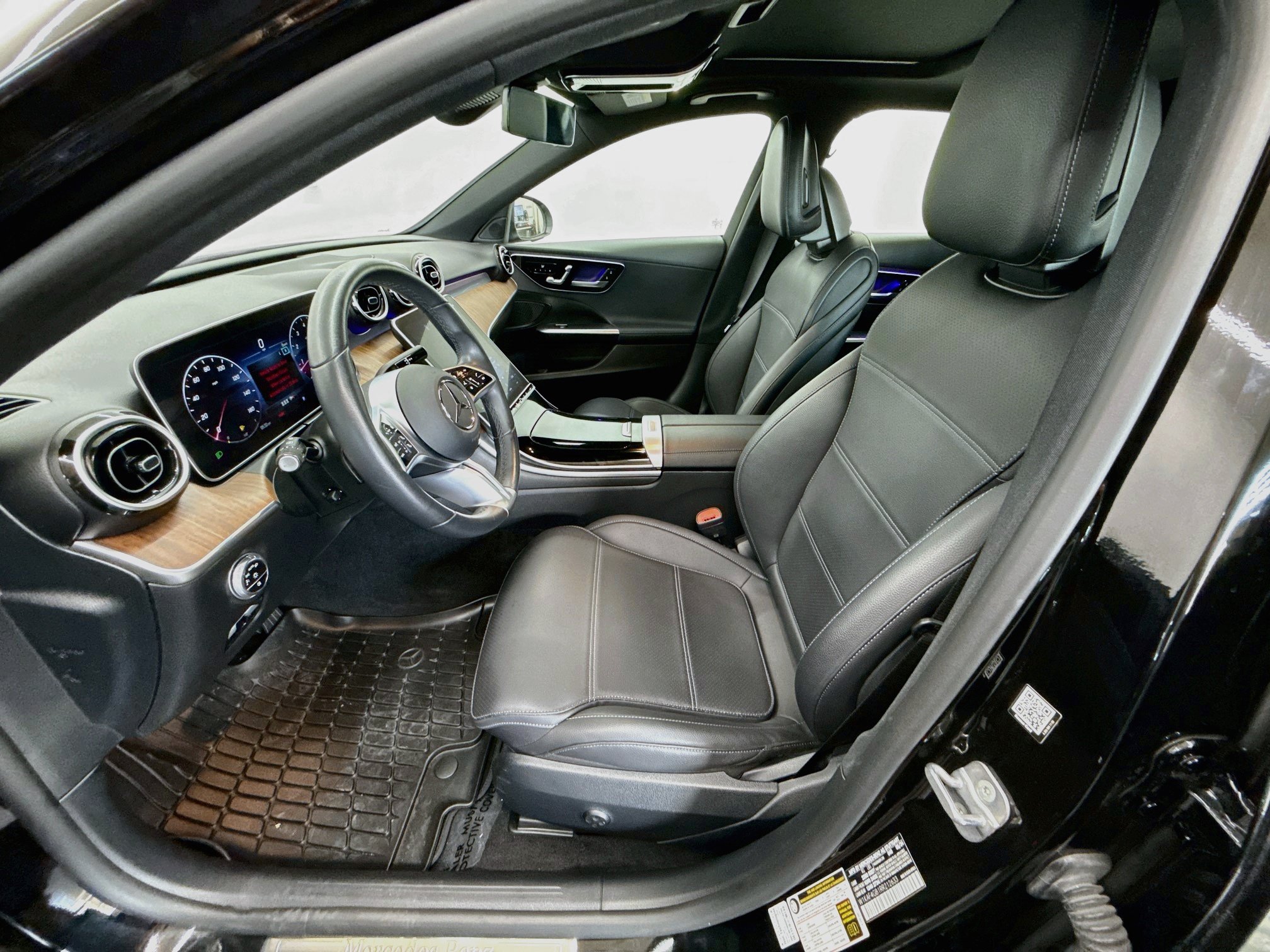 Used 2024 Mercedes-Benz C 300 Sedan image 13