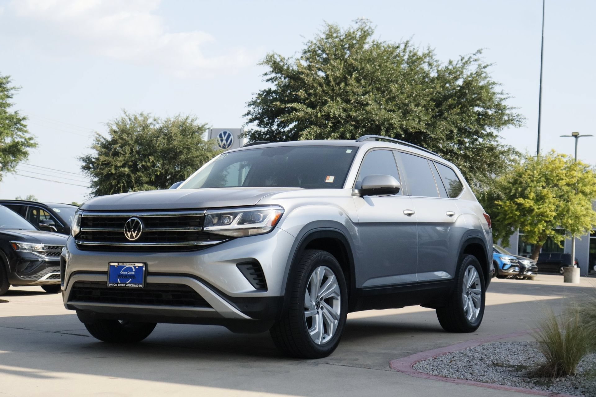 Used 2021 Volkswagen Atlas SE w/ Panoramic Sunroof Package FWD image 7