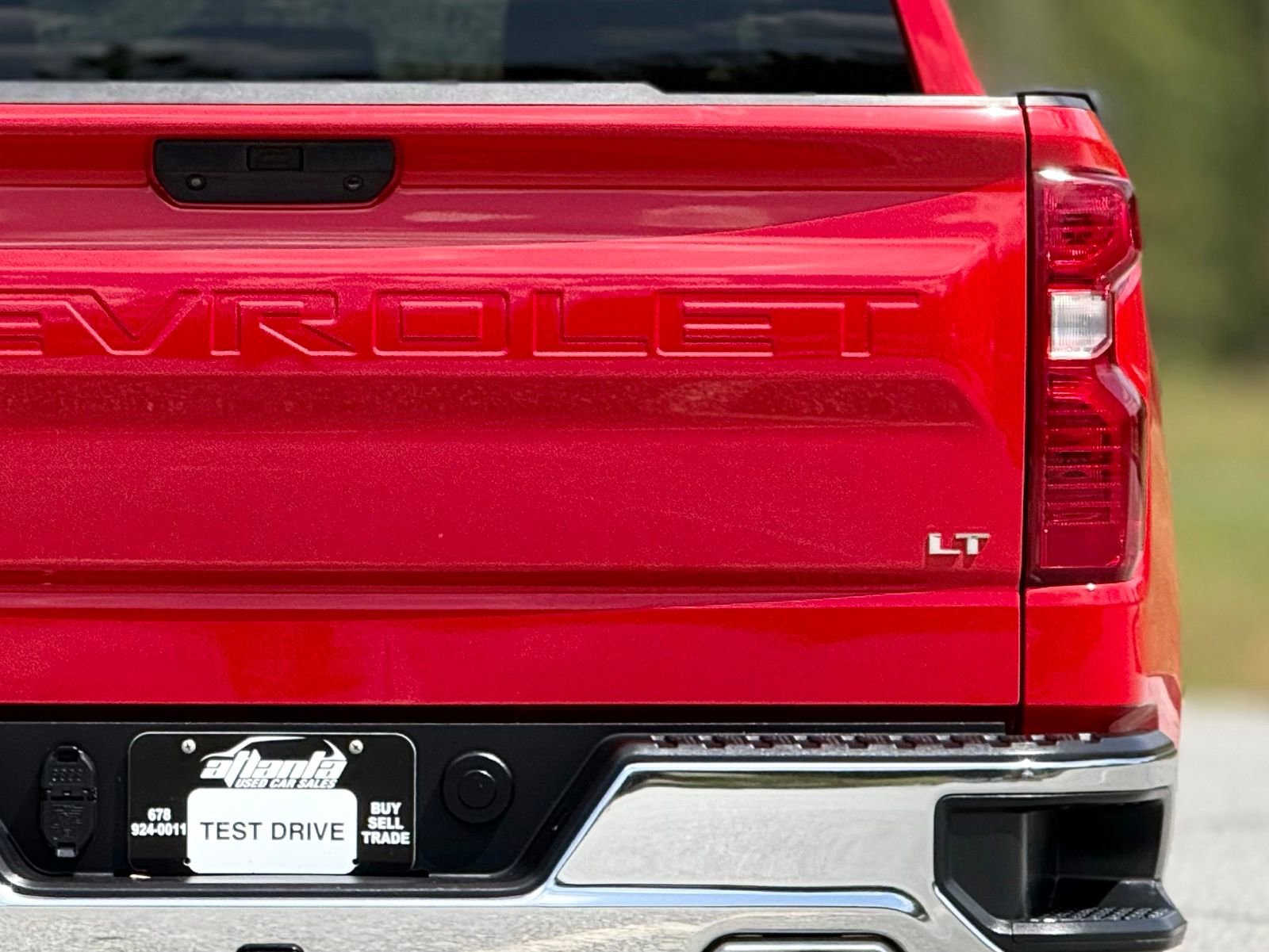 Used 2021 Chevrolet Silverado 1500 LT w/ Z71 Off-Road Package AWD/4WD image 17