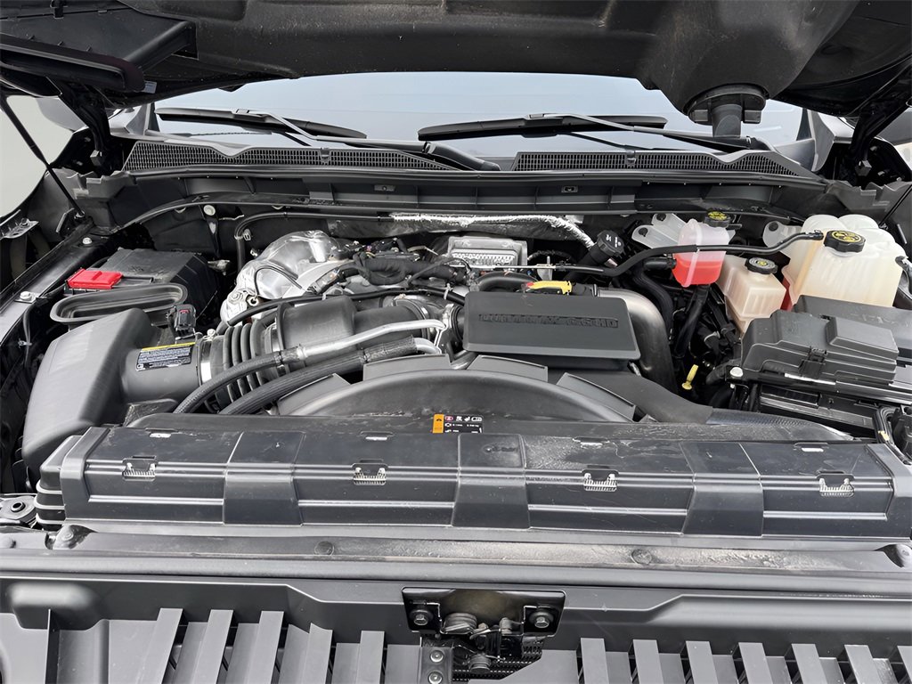 Used 2022 GMC Sierra 3500 Denali w/ Denali Black Diamond Edition image 9