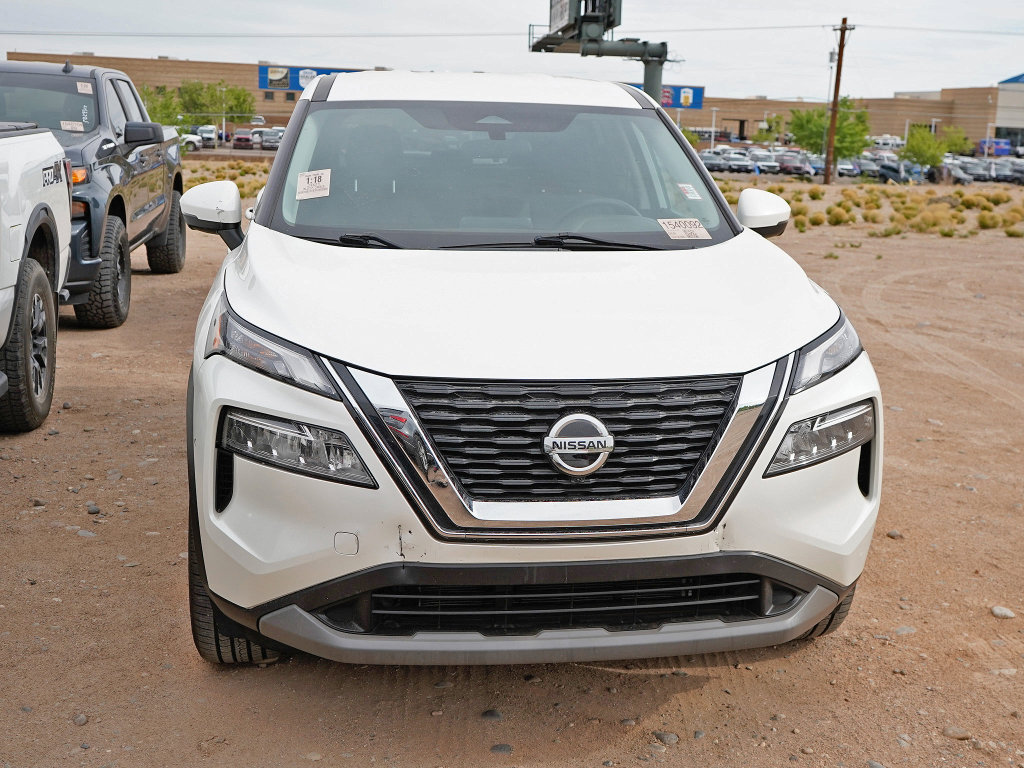 Used 2021 Nissan Rogue SV image 4