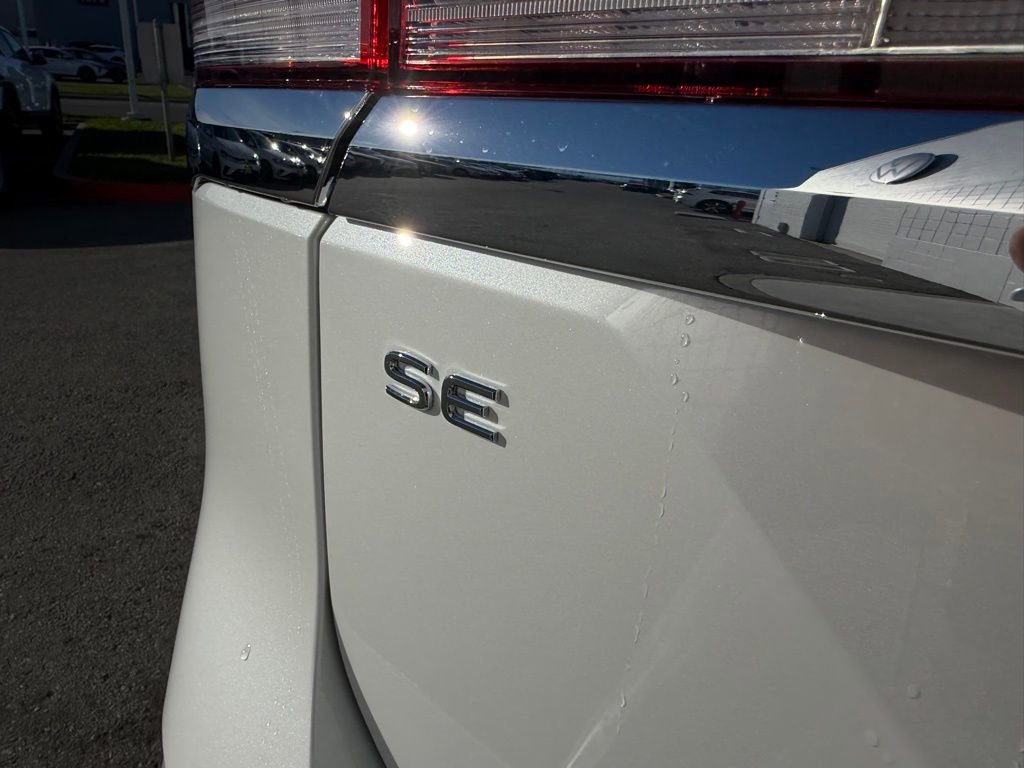 New 2026 Volkswagen Atlas SE image 11