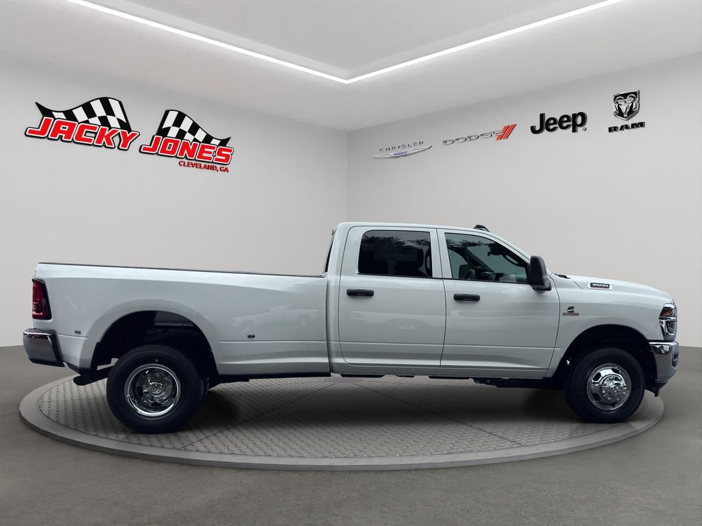 New 2026 RAM 3500 Tradesman w/ Chrome Appearance Group A AWD/4WD image 12