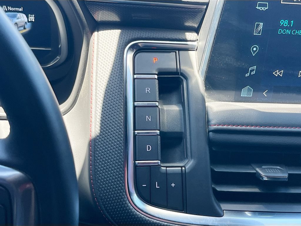 Used 2024 Chevrolet Tahoe RST w/ Luxury Package AWD/4WD image 16