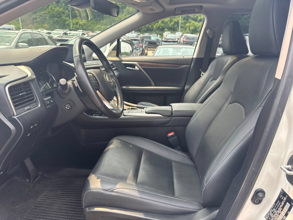 Used 2021 Lexus RX 350L Premium w/ Premium Package AWD/4WD image 10