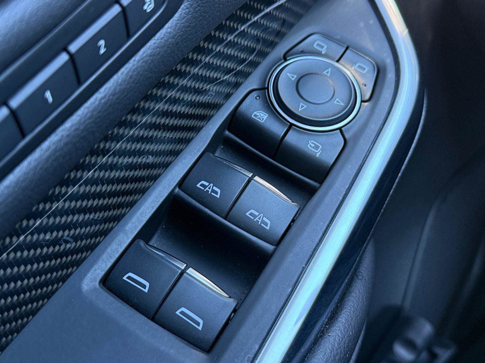 Certified 2023 Cadillac XT4 Sport w/ LPO, Onyx Lite Package image 24