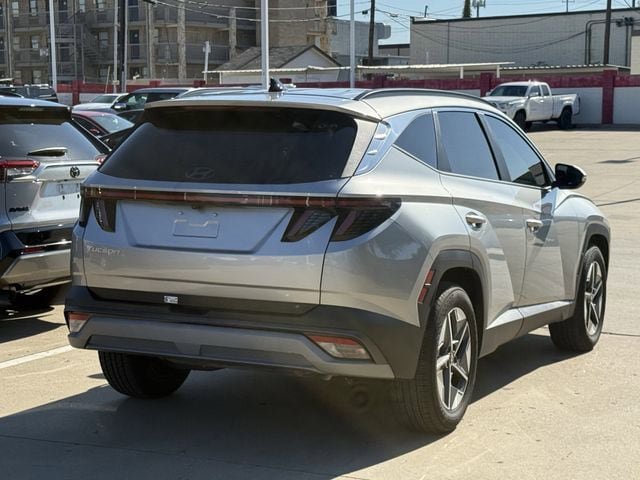 Used 2025 Hyundai Tucson SEL FWD image 4