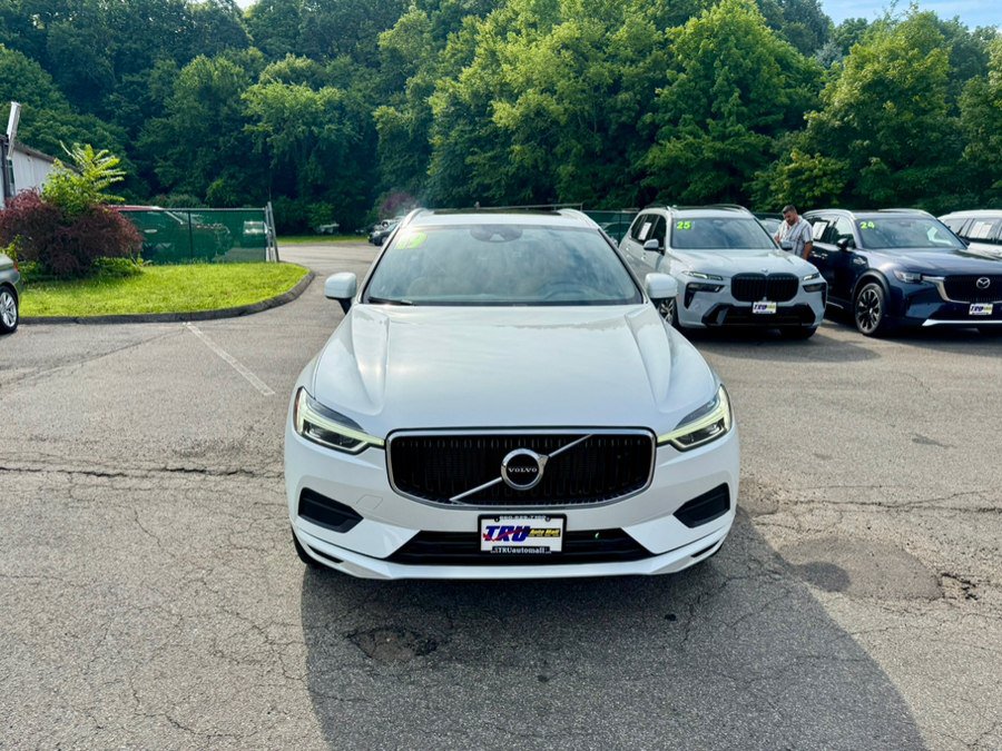 Used 2019 Volvo XC60 T6 Momentum w/ Multimedia Package AWD/4WD image 10