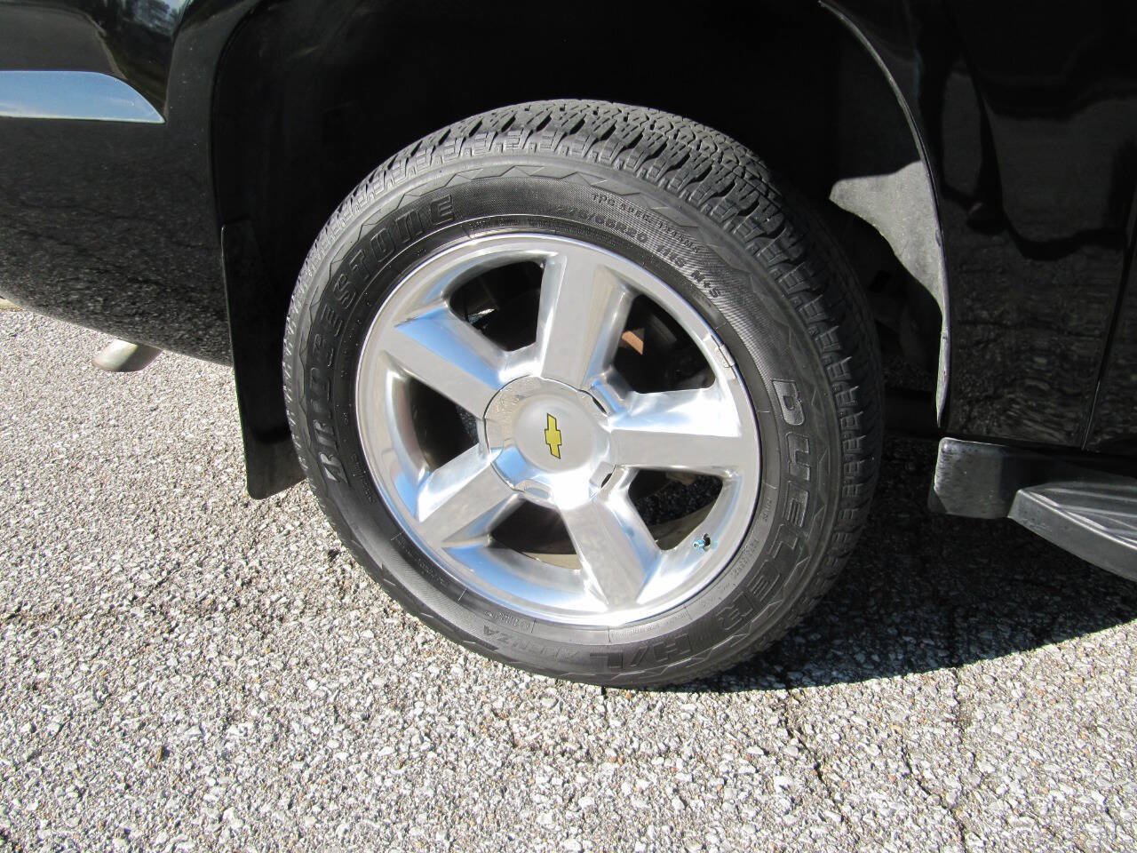 Used 2008 Chevrolet Avalanche LTZ w/ LTZ Preferred Equipment Group AWD/4WD image 16