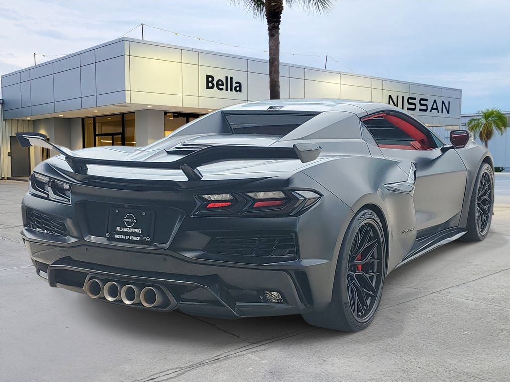 Used 2024 Chevrolet Corvette Z06 w/ Z07 Performance Package RWD image 7