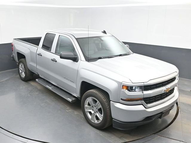 Used 2019 Chevrolet Silverado 1500 Custom w/ Custom Convenience Package RWD image 19