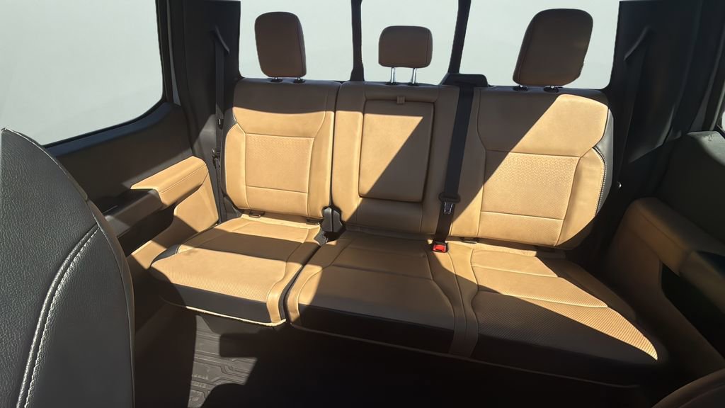 Used 2023 Ford F150 Lariat w/ Max Trailer Tow Package image 13