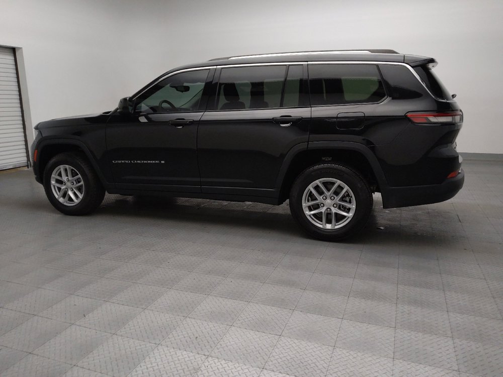 Used 2023 Jeep Grand Cherokee L Laredo image 3