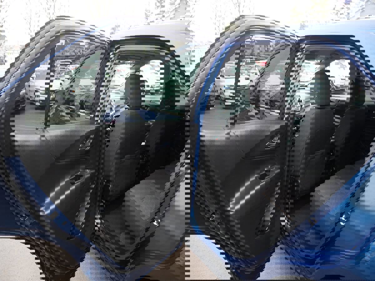 Used 2020 Chevrolet Equinox LT image 25