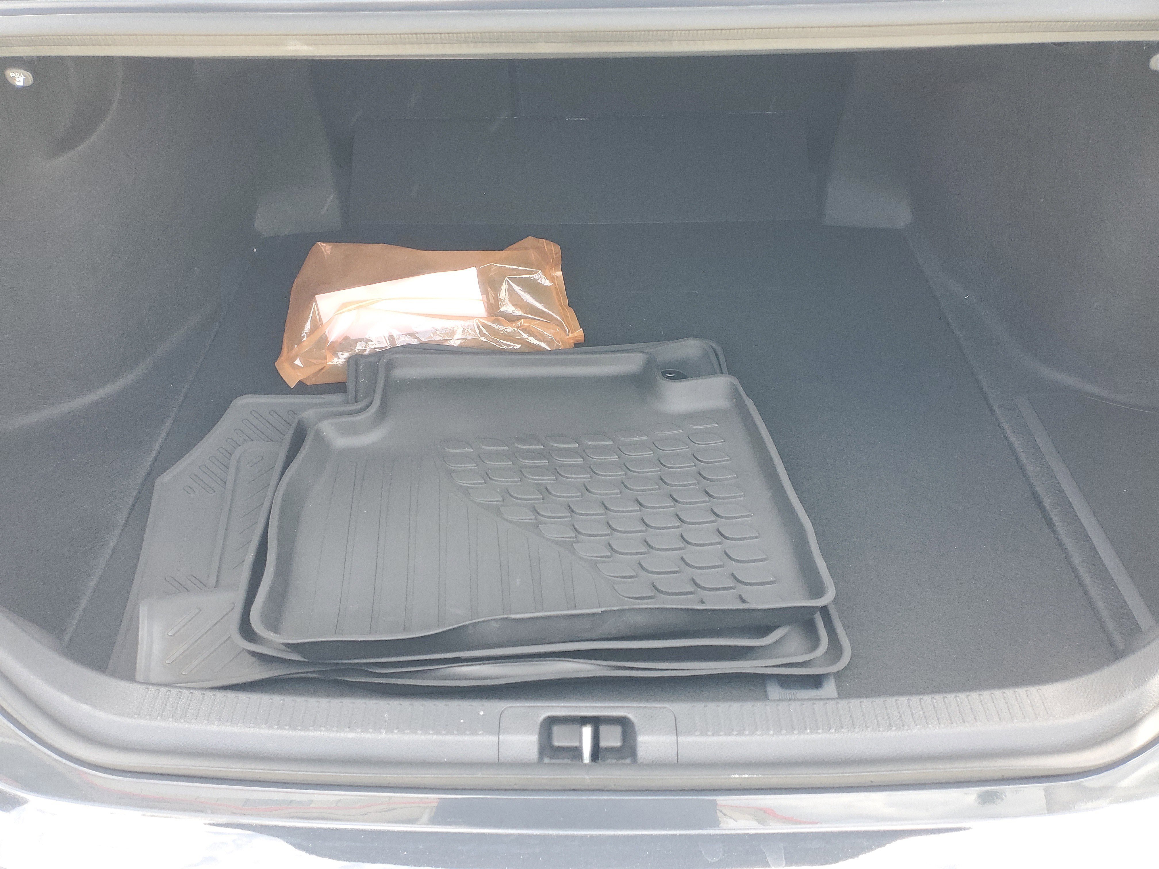Certified 2025 Toyota Camry SE FWD image 9