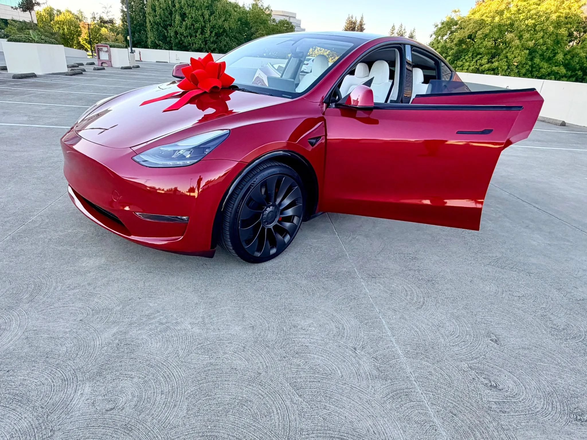Used 2023 Tesla Model Y Long Range AWD/4WD image 53