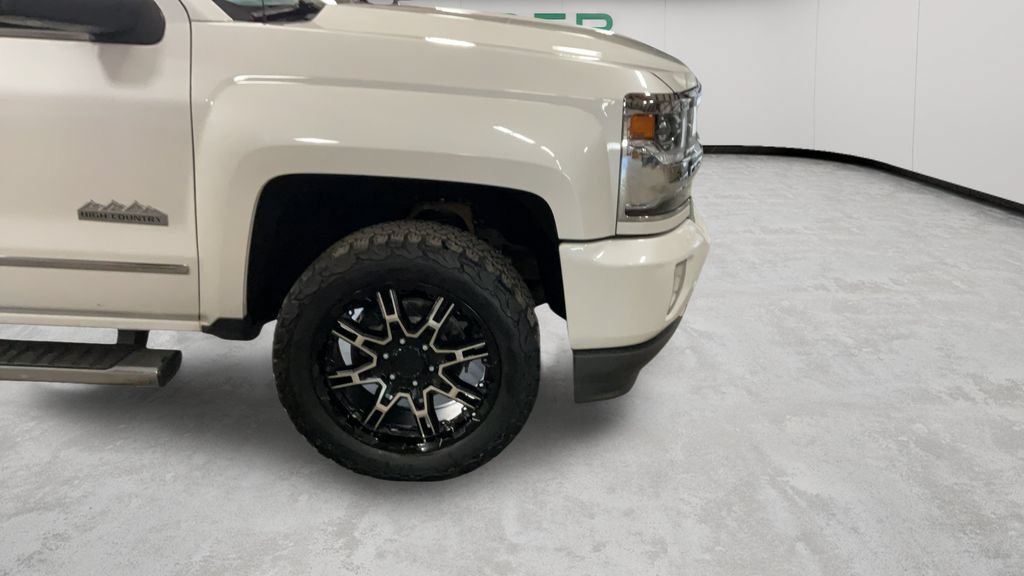 Used 2018 Chevrolet Silverado 1500 High Country AWD/4WD image 54