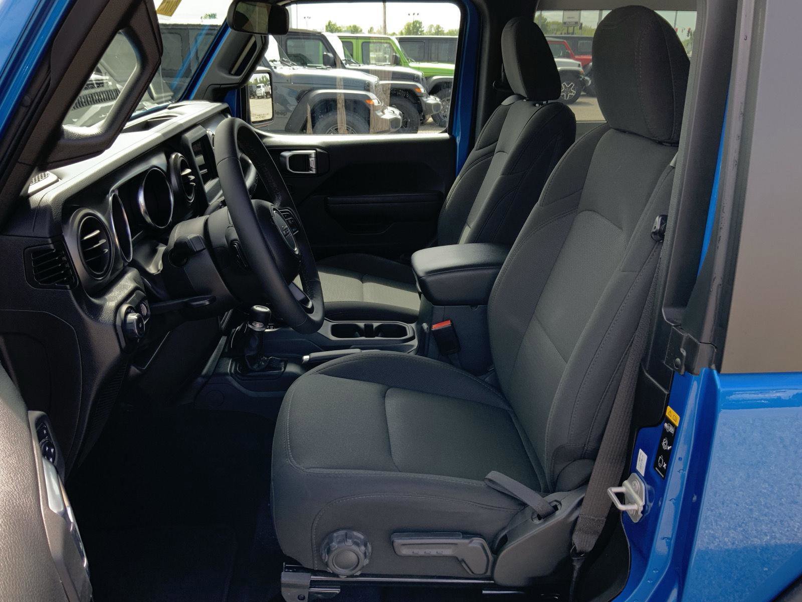Used 2023 Jeep Wrangler Sport AWD/4WD image 22