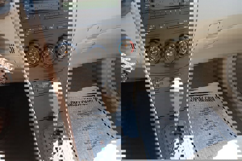 Used 2009 Toyota Corolla LE image 19