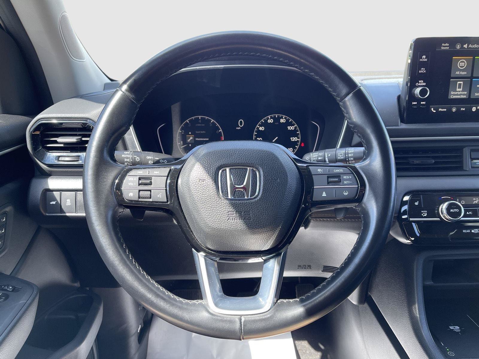 Used 2023 Honda Pilot EX-L image 6