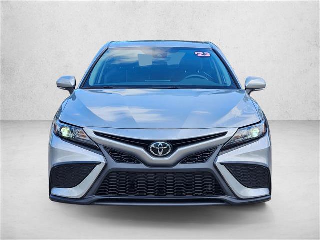 Used 2023 Toyota Camry SE FWD image 2