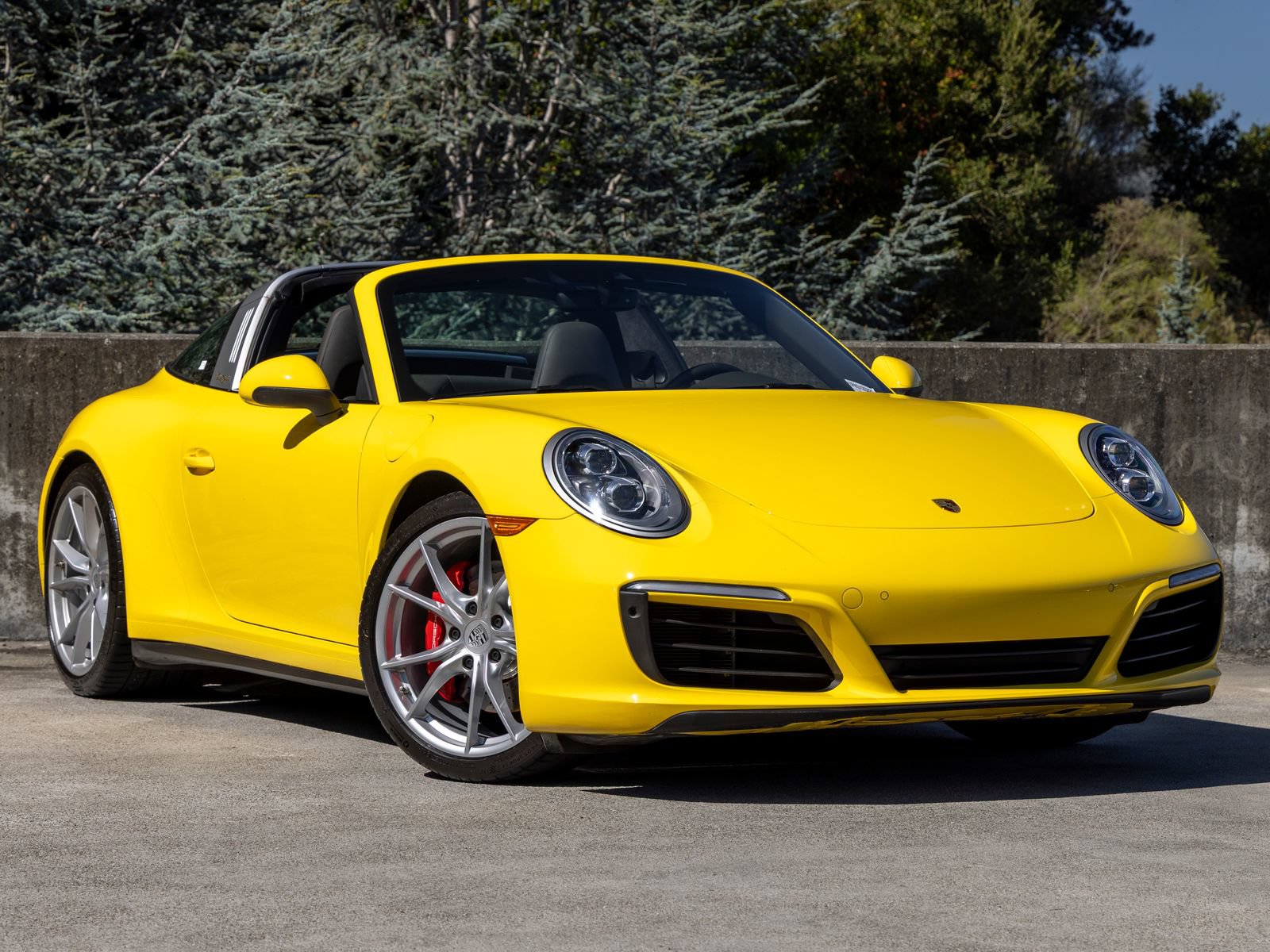 Certified 2019 Porsche 911 Targa 4S AWD/4WD image 6