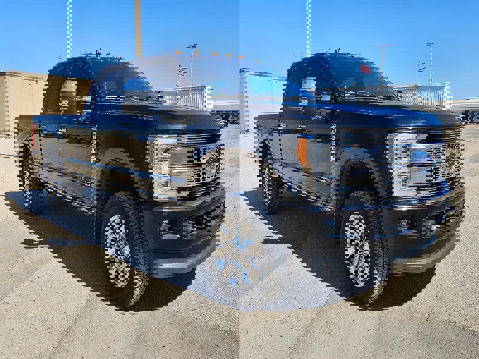 Used 2019 Ford F250 Platinum w/ Platinum Ultimate Package image 8