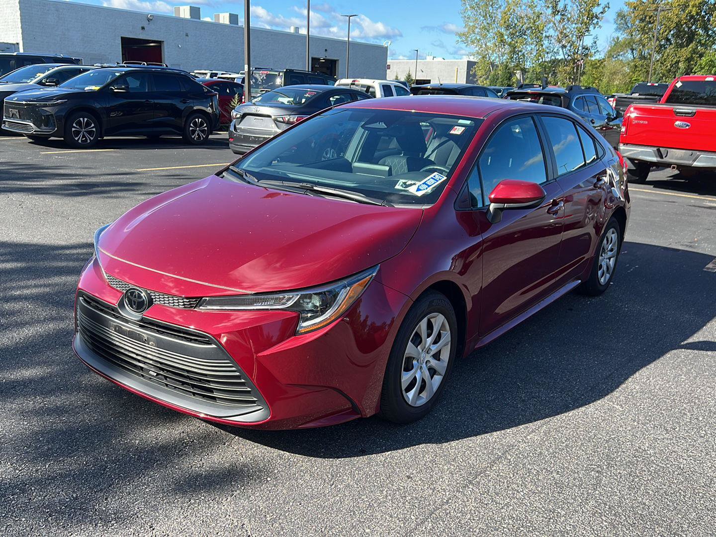 Used 2024 Toyota Corolla LE FWD image 2
