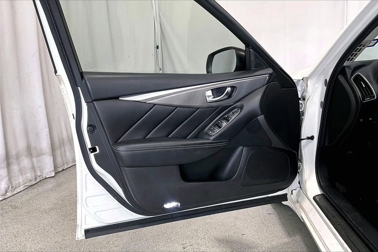 Used 2019 INFINITI Q50 Signature Edition AWD/4WD image 21
