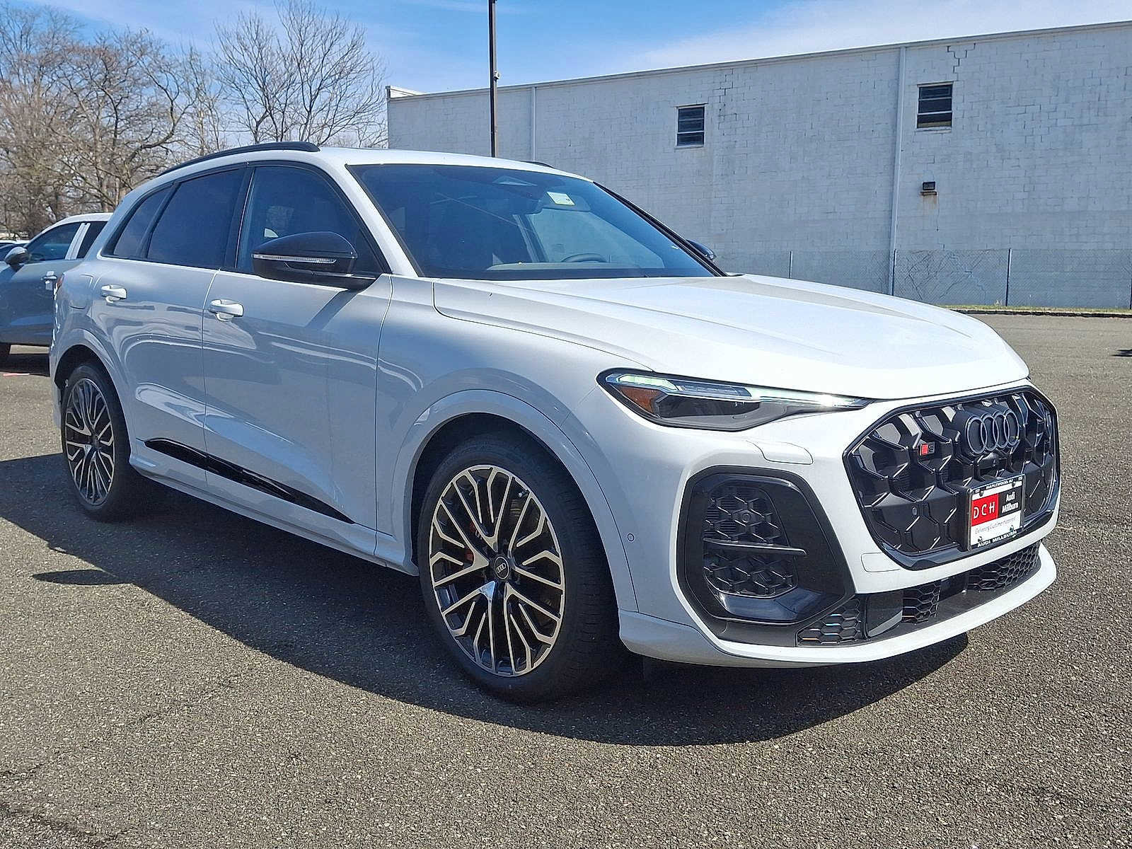 New 2025 Audi SQ5 Prestige image 10