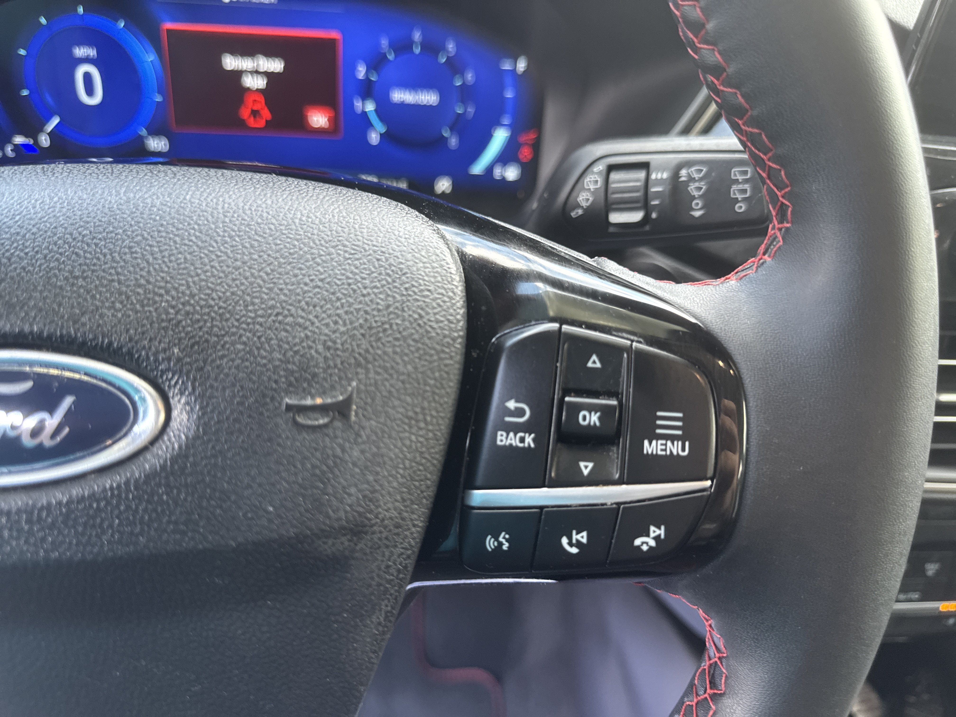 Used 2022 Ford Escape SEL w/ SEL Stealth AWD Package image 15
