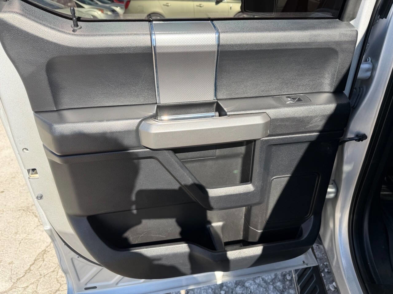 Used 2016 Ford F150 XLT w/ Equipment Group 302A Luxury image 15