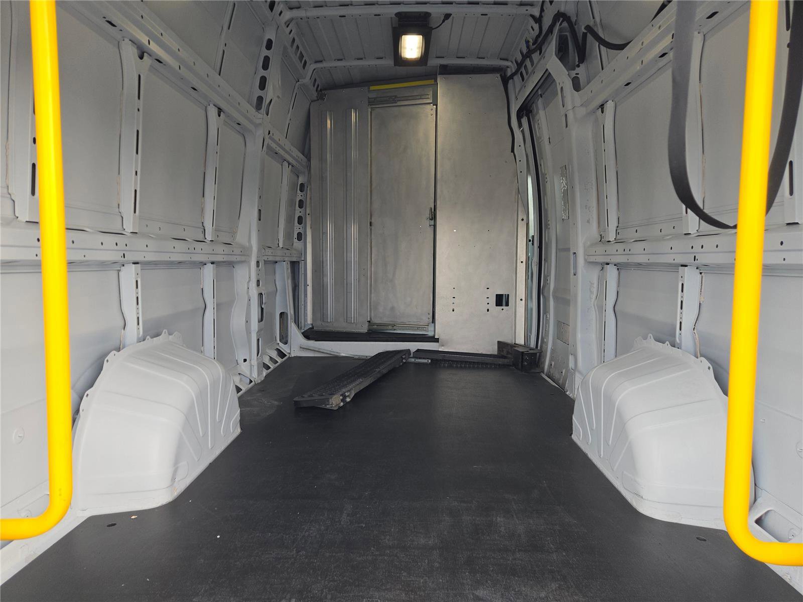 Certified 2024 RAM ProMaster 3500 w/ Delivery Van Package FWD image 19