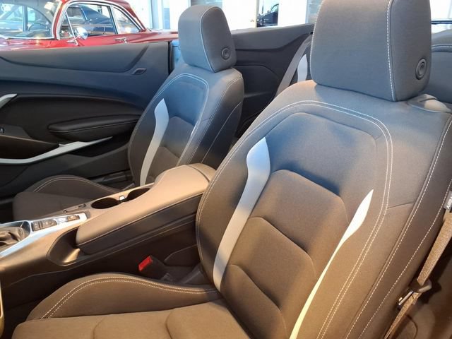 Used 2023 Chevrolet Camaro LT w/ Technology Package RWD image 16