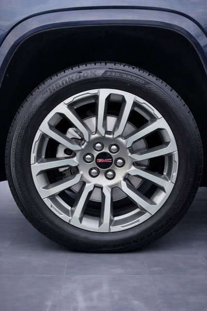 Used 2021 GMC Acadia Denali w/ Denali Ultimate Package image 38