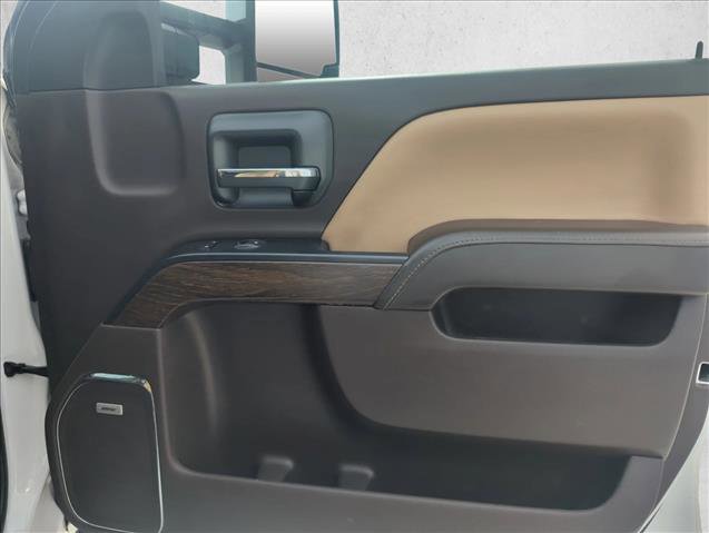 Used 2018 GMC Sierra 3500 Denali w/ Duramax Plus Package image 23