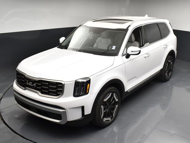 Certified 2025 Kia Telluride S FWD image 46