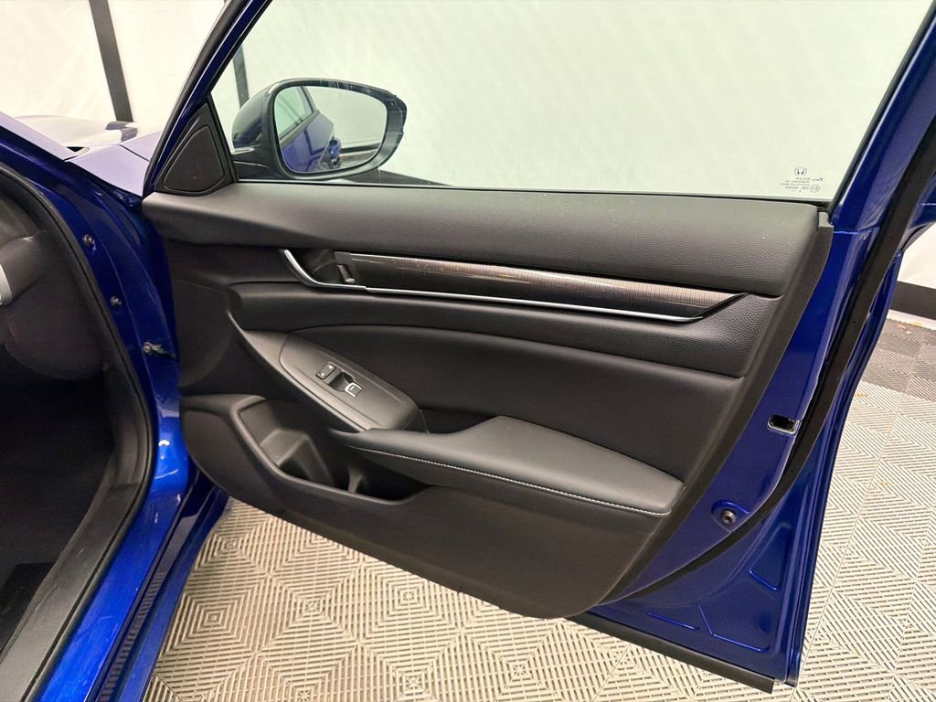 Used 2022 Honda Accord Sport image 15