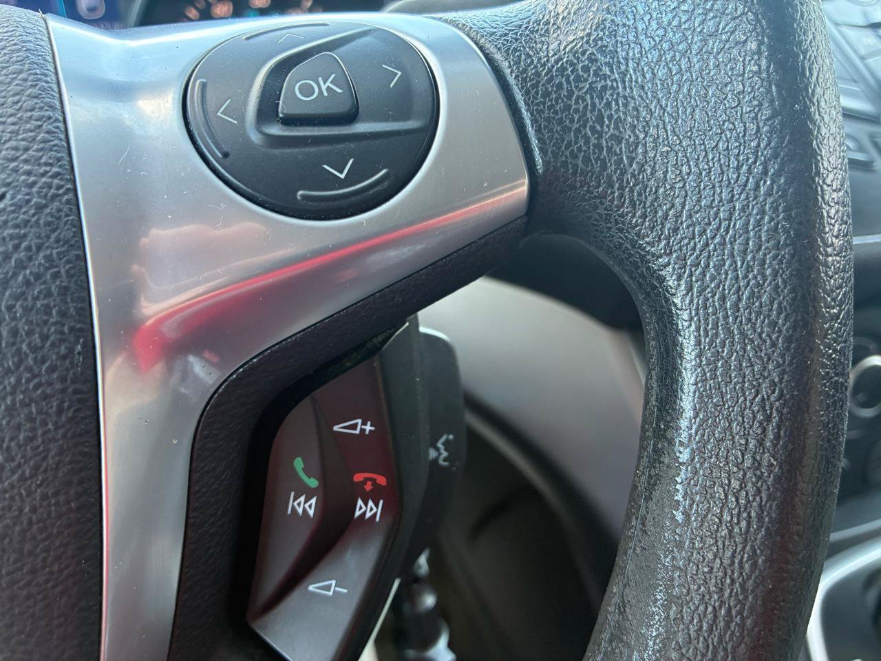 Used 2013 Ford Escape SE FWD image 17