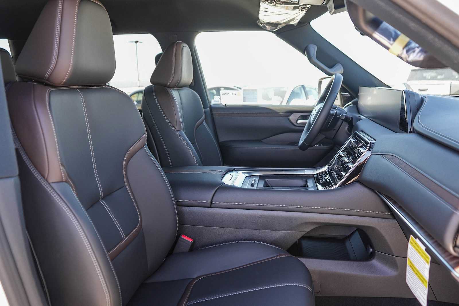 New 2026 Nissan Armada SL w/ Captain's Chari Seat Package AWD/4WD image 34
