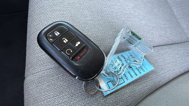 Used 2023 Honda Accord LX image 29