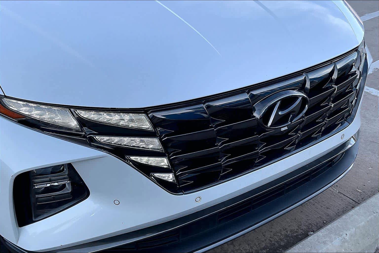 Used 2022 Hyundai Tucson Limited AWD/4WD image 28