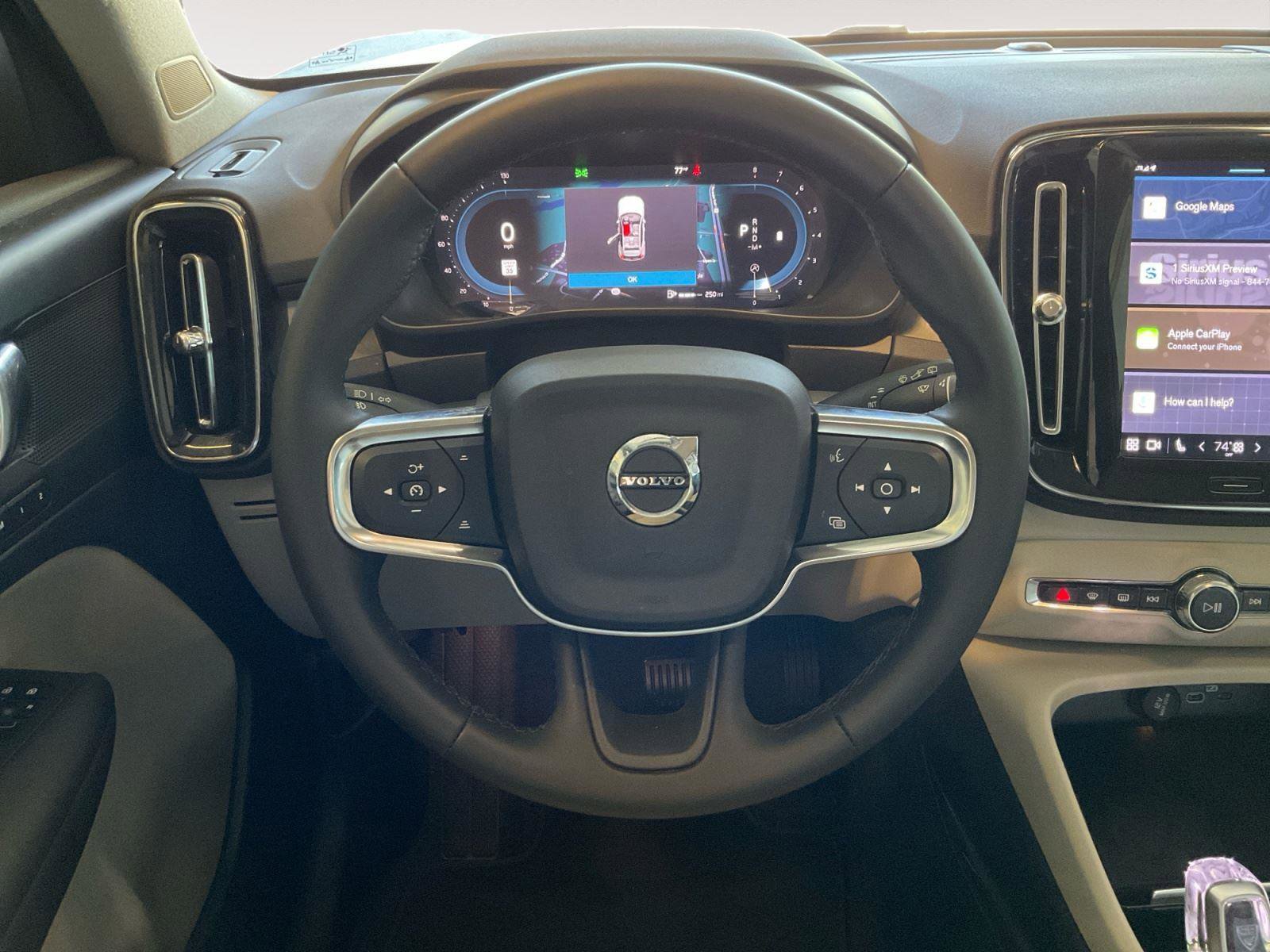 Certified 2023 Volvo XC40 B5 Plus AWD/4WD image 11