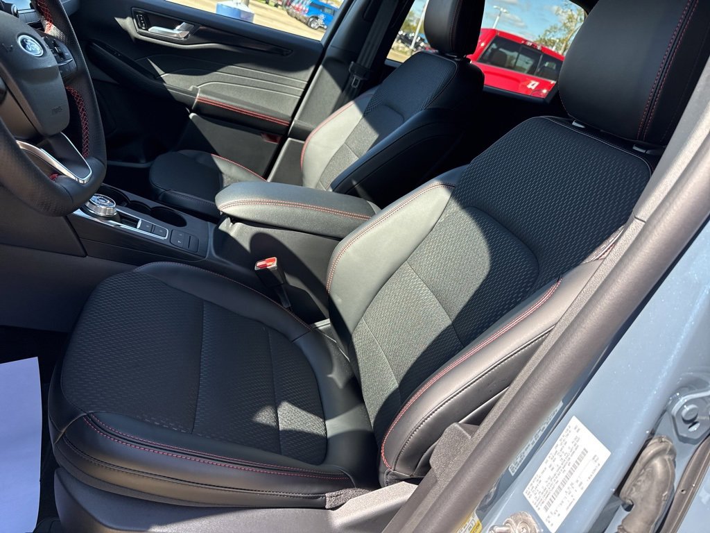 New 2026 Ford Escape ST-Line image 8