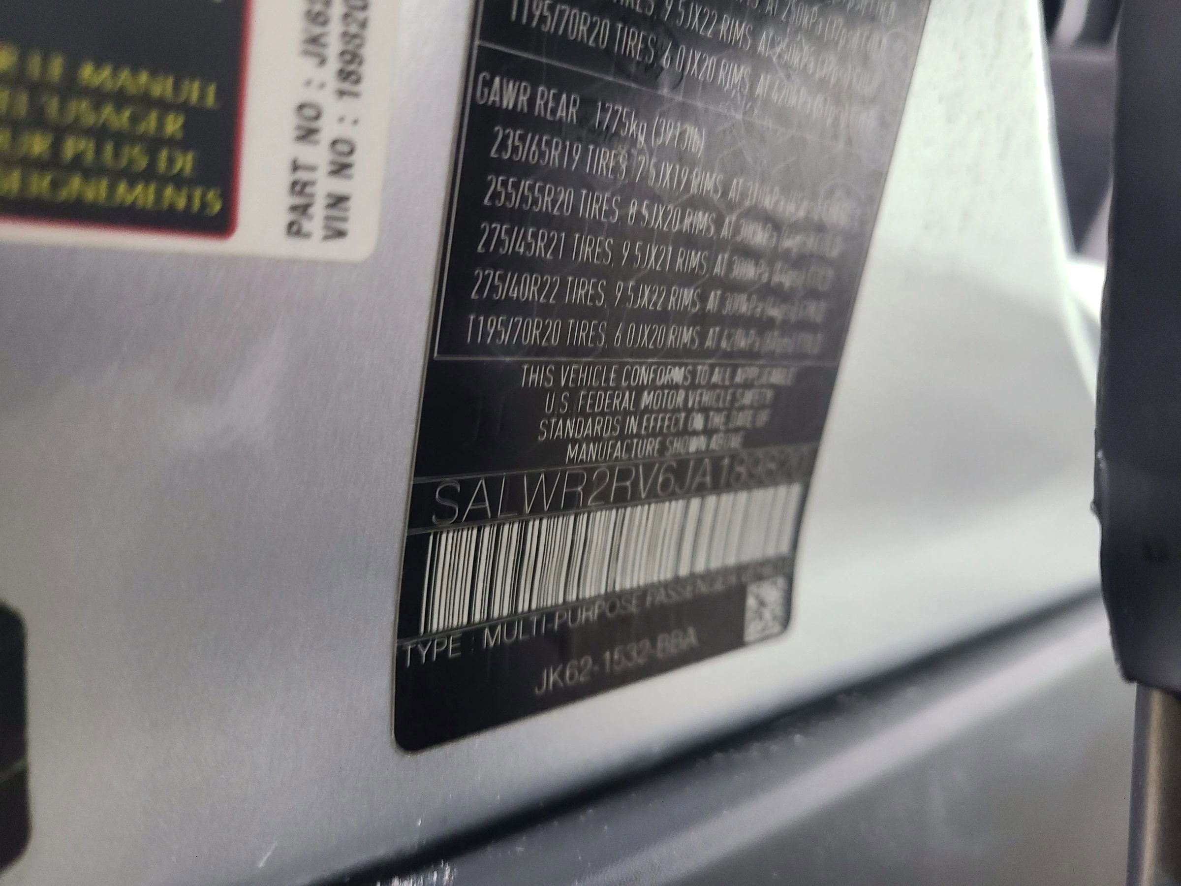 Used 2018 Land Rover Range Rover Sport HSE image 3