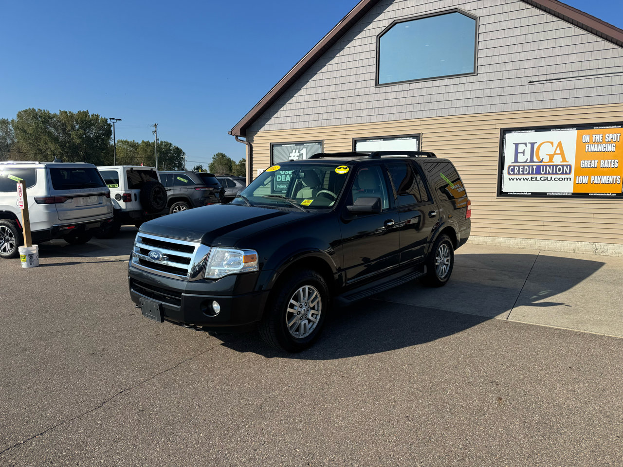 Used 2012 Ford Expedition XLT image 1